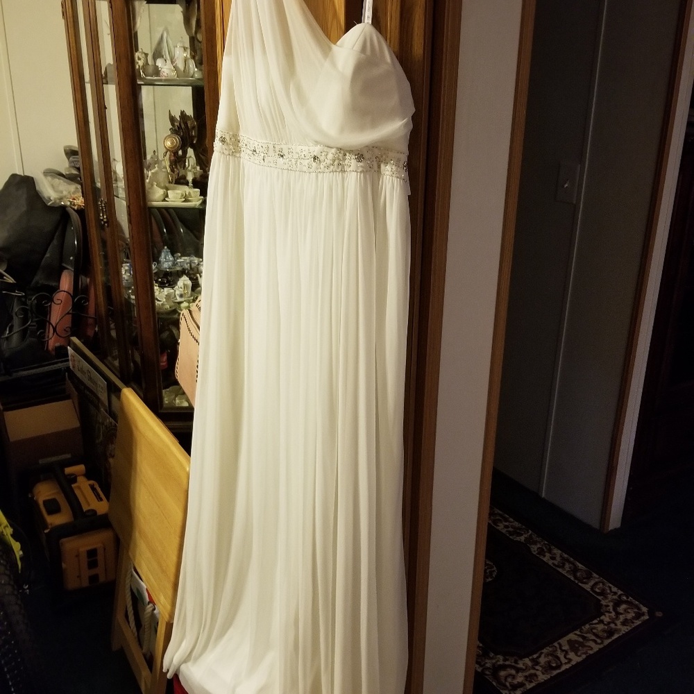 White wedding/prom dress